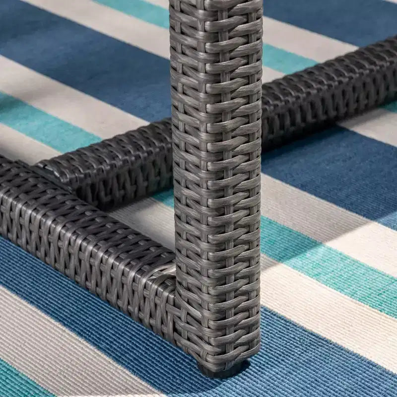 Set da pranzo da esterni in vimini Westley da 7 pz - Grigio - Christopher Knight Home: Struttura in ferro, Cuscini resistenti all'acqua, 6 sedie con braccioli