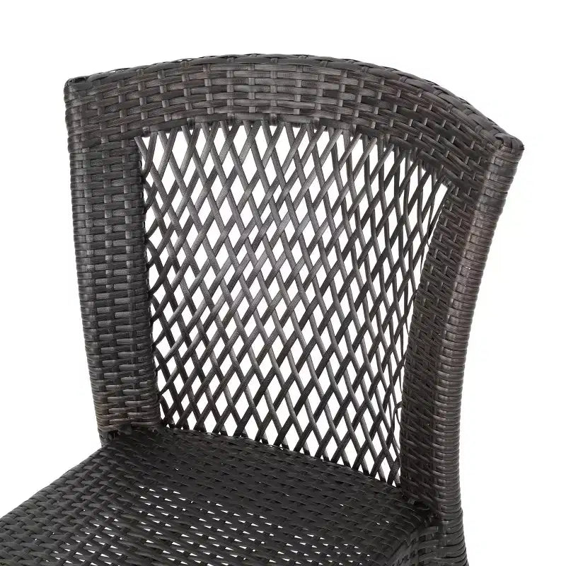 Set da pranzo Rai in vimini da 5 pezzi: marrone, per patio, resistente alle intemperie, struttura in ferro battuto, sedie impilabili, tavolo circolare