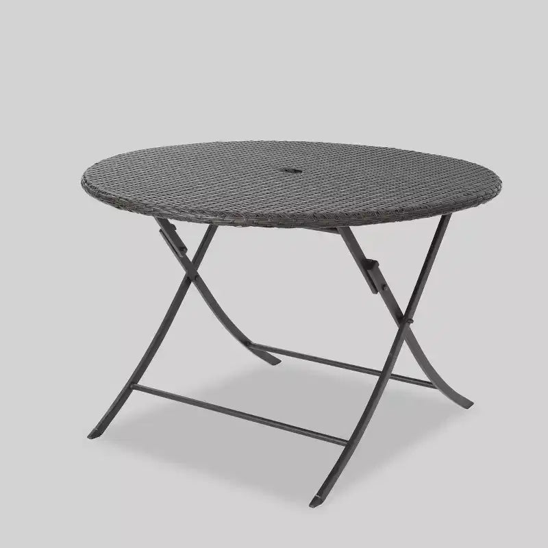 Set da pranzo da 5 pezzi in vimini Lula - Marrone - Christopher Knight Home: Tavolo circolare, sedie impilabili