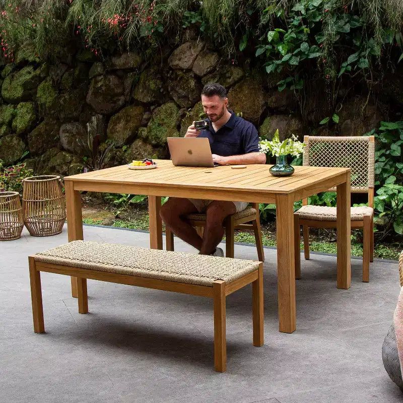 Set da pranzo da esterno Sonoma Lane 4 pezzi in legno di teak Eola con rattan color miele - Resistente alle intemperie