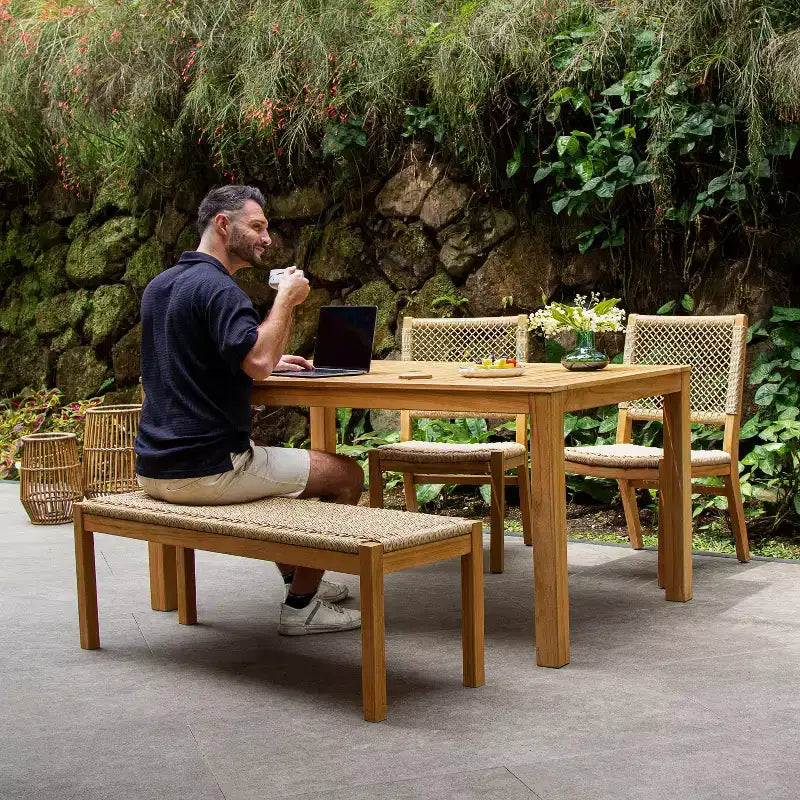 Set da pranzo da esterno Sonoma Lane 4 pezzi in legno di teak Eola con rattan color miele - Resistente alle intemperie