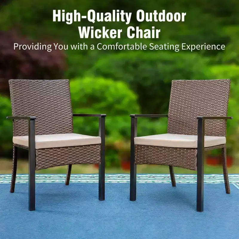 Captiva Designs Tavolo da pranzo in acciaio nero per patio esterno da 7 pezzi con foro per ombrellone e sedie in rattan con braccioli imbottiti