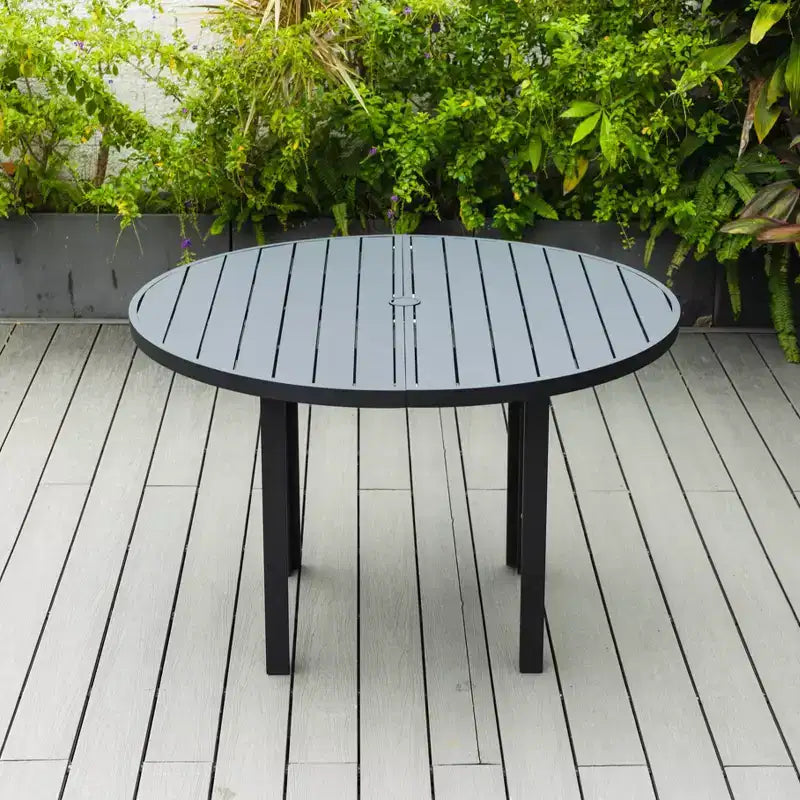 LeisureMod Chelsea Set da Pranzo da Giardino 5 Pezzi, Tavolo da Pranzo Rotondo in Alluminio da 48 pollici e 4 Sedie da Pranzo con Braccioli