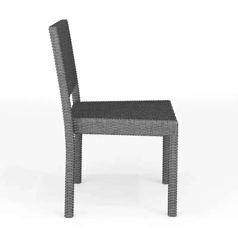 Set da pranzo Martha Stewart Bedford da 7 pezzi per interni ed esterni con 6 sedie impilabili e tavolo da patio da 62 pollici con piano in legno composito in vimini di rattan