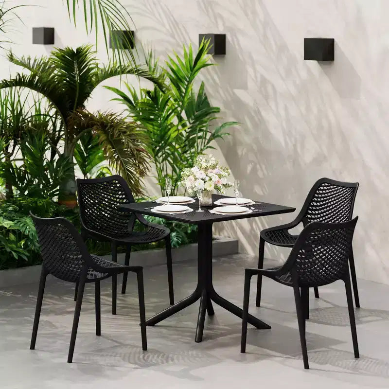 Set da pranzo da esterno moderno quadrato WestinTrends Playa 5 pezzi con sedie da esterno impilabili