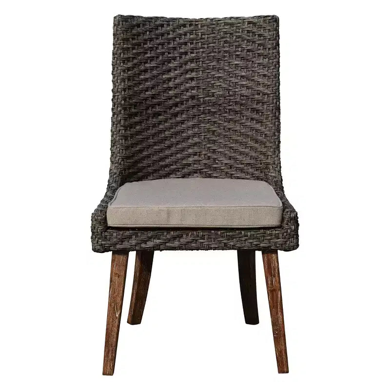 Cortile Casual Bermuda Teak FSC 5 pz 48 Flag Leg Set da pranzo in teak FSC Include un tavolo da pranzo rotondo da 48 e quattro sedie da pranzo