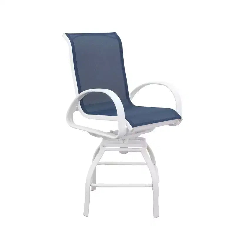 Set da pranzo Courtyard Casual Santa Fe 3 pezzi, altezza balcone, tavolo rotondo da 36 pollici, include un tavolo da balcone da 36 pollici e due sgabelli da balcone girevoli