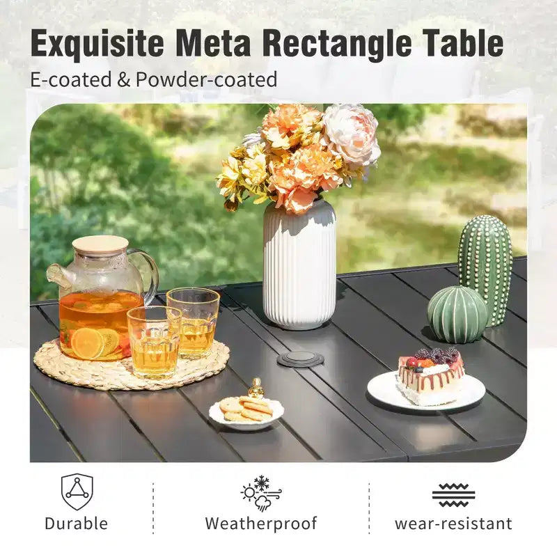 Captiva Designs Set da pranzo da 7 pezzi per esterni con tavolo in acciaio con ripiano a doghe e sedie in rattan con cuscini rimovibili