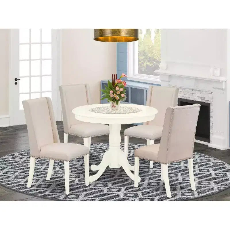HomeStock Tavolo da pranzo rotondo da 5 pezzi con piano in legno massello e finitura bianca lino e 4 sedie Parson