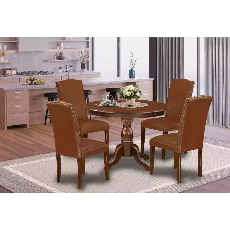 Tavolo da pranzo rotondo a 5 pezzi con piano in legno massello finitura mogano e 4 sedie Parson con