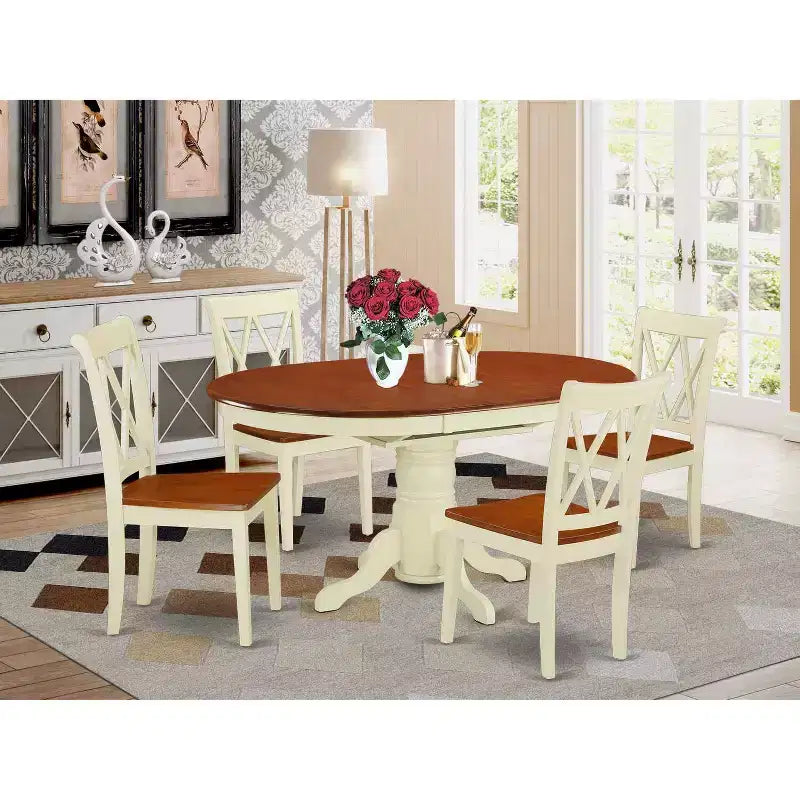 HomeStock, tavolo da pranzo ovale in 5 pezzi con finitura color latticello e ciliegio, piano in legno massello e 4 sedie con schienale a croce