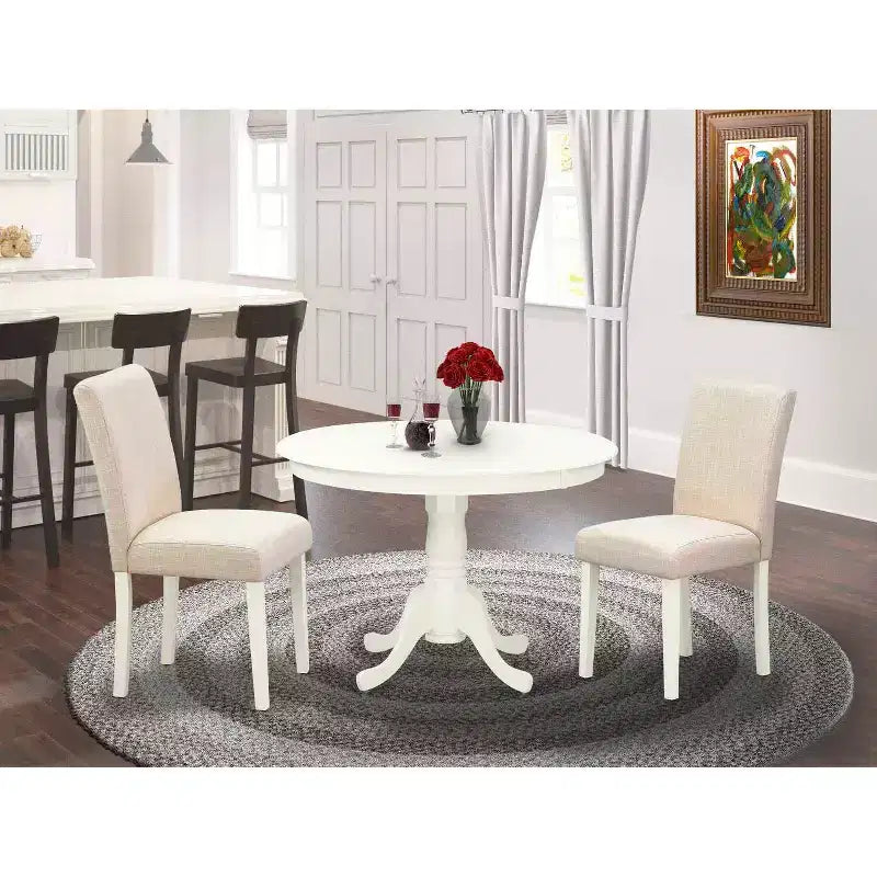 Set Tavolo Tondo Vintage da Cucina - 3pz Tavolo e 2 Sedie - Gambe Bianco Lino - Tessuto Beige Chiaro