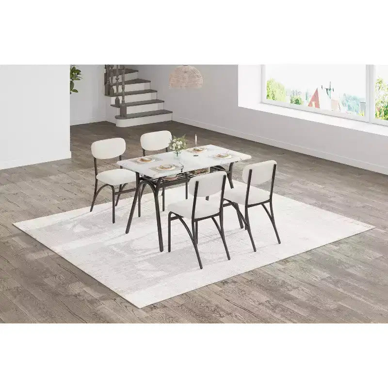 Set da pranzo da 5 pezzi per 4 persone, tavolo da cucina moderno con 4 sedie in bouclé, tavolo da pranzo rettangolare con ripiano portaoggetti per angolo colazione, appartamento