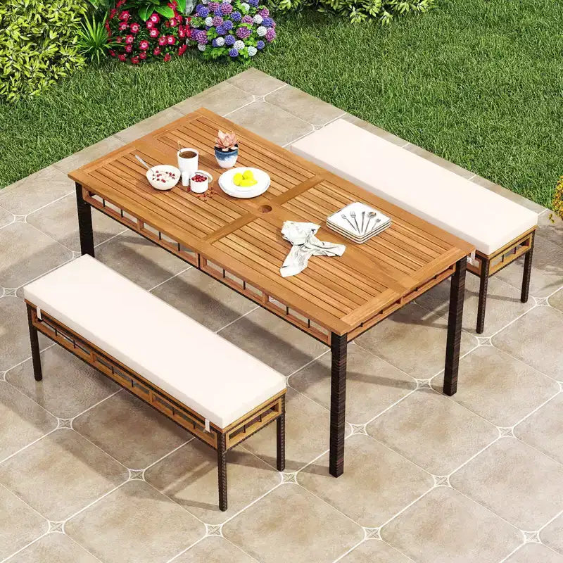 Costway Set da Pranzo per Esterni 3 Pezzi in Legno di Acacia con Foro per Ombrellone da 5 cm e Cuscini per Giardino Marrone Misto