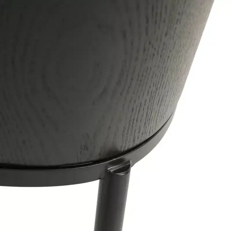 LeisureMod Tule Set da pranzo 7 pezzi con telaio in acciaio, 6 sedie da pranzo imbottite e tavolo da pranzo ovale da 71 pollici con piano in legno