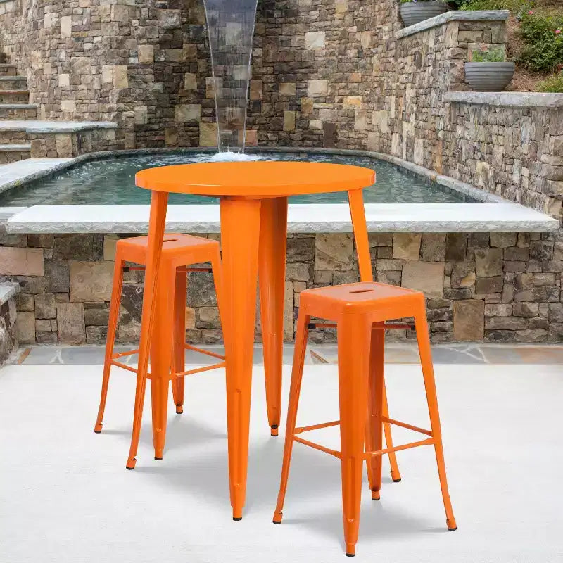 Flash Furniture Set Tavolo da Bar Rotondo 30" in Metallo per Interni-Esterni di Grado Commerciale con 2 Sgabelli Senza Schienale con Seduta Quadrata