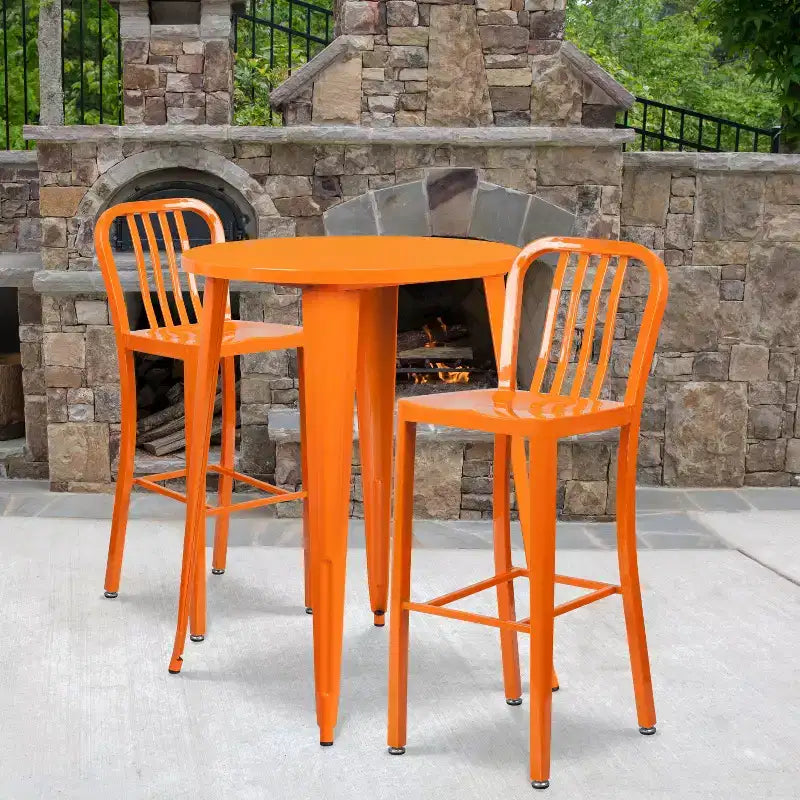 Flash Furniture Set Tavolo da Bar Rotondo in Metallo da 30 per Interni/Esterni di Grado Commerciale con 2 Sgabelli con Schienale a Doghe Verticali