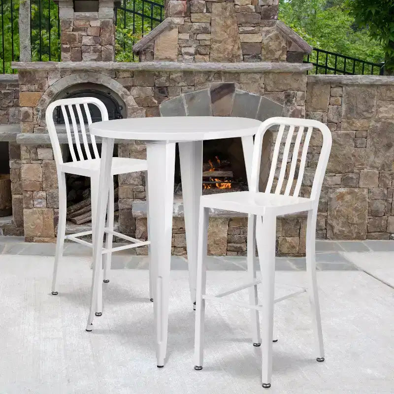 Flash Furniture Set Tavolo da Bar Rotondo in Metallo da 30 per Interni/Esterni di Grado Commerciale con 2 Sgabelli con Schienale a Doghe Verticali