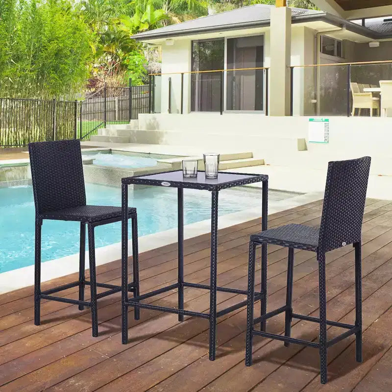 Outsunny Set Bar 3 Pezzi in Rattan con Tavolo con Piano in Vetro, 2 Sgabelli da Bar per Esterni, Patio, Giardino, Piscina, Cortile