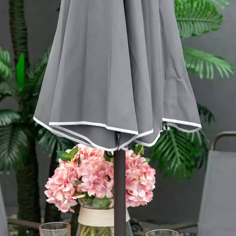 Set da pranzo da giardino Outsunny 6 pezzi per 4 persone con ombrellone, 4 sedie pieghevoli e tavolo rotondo in vetro per giardino, cortile e bordo piscina