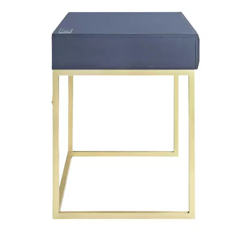 Scrivania con prese e porte USB -