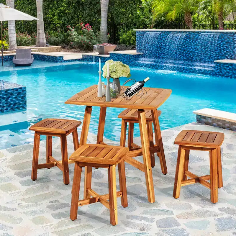 Costway Set da Pranzo da Esterno 5 Pezzi in Acacia con Tavolo Quadrato e 4 Sgabelli Marrone Rossiccio
