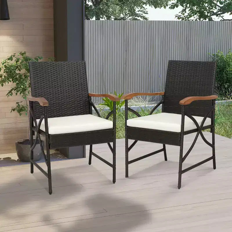 Costway Set da Pranzo da Esterno 5 Pezzi in Vimini, Poltrone con Cuscini, Tavolo in Legno di Acacia con Foro per Ombrellone