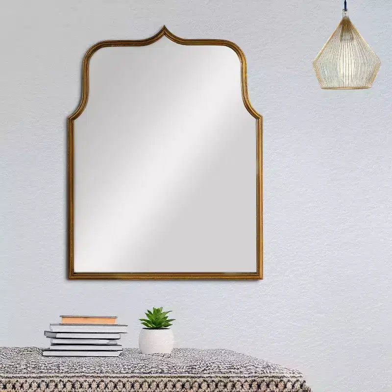 Specchio da parete con cornice in metallo ad arco