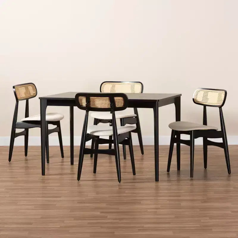 Set da pranzo Baxton Studio Tarana in legno stile moderno di metà secolo, 5 pezzi