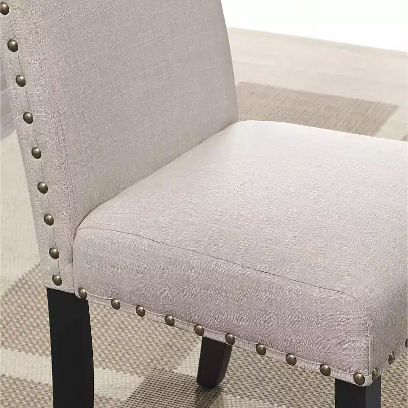 Set da pranzo Roundhill Furniture Biony in legno color espresso altezza bancone con sgabelli in tessuto beige e borchie
